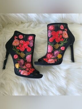 Jessica Simpson Pascall Embroidered Mesh Peep-toe Stiletto Booties Size 9M